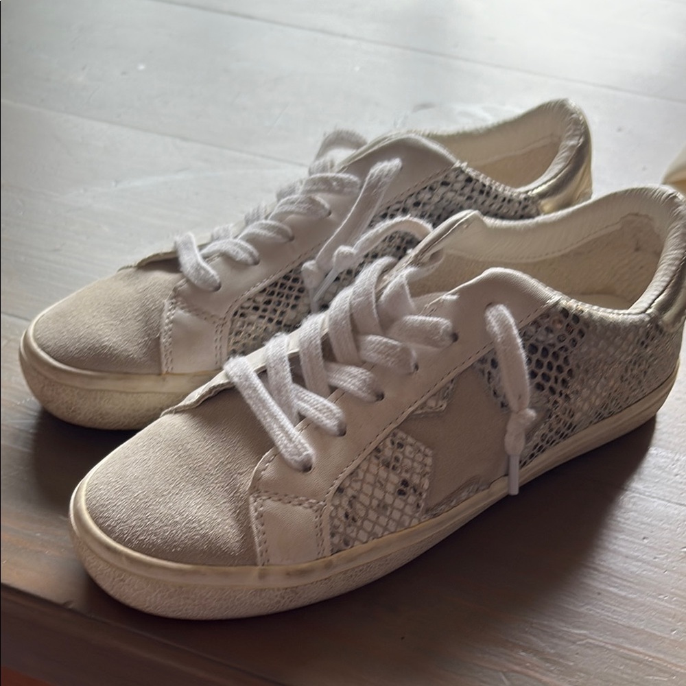 Vintage Havana White and Silver Sneakers with Star Design